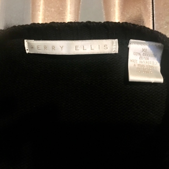 Perry Ellis Men's Sweater - Picture 5 of 5